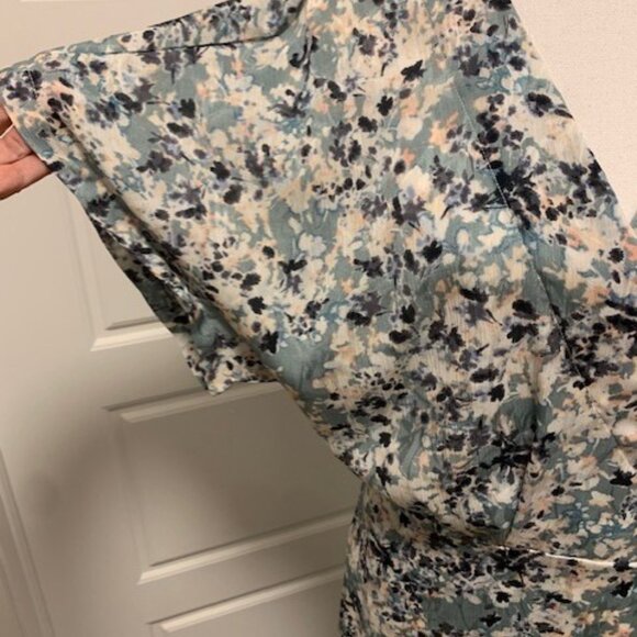 Lovestitch Wrap Dress - Picture 11 of 11